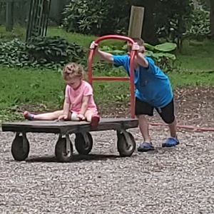 Meet your Posher, Lauren